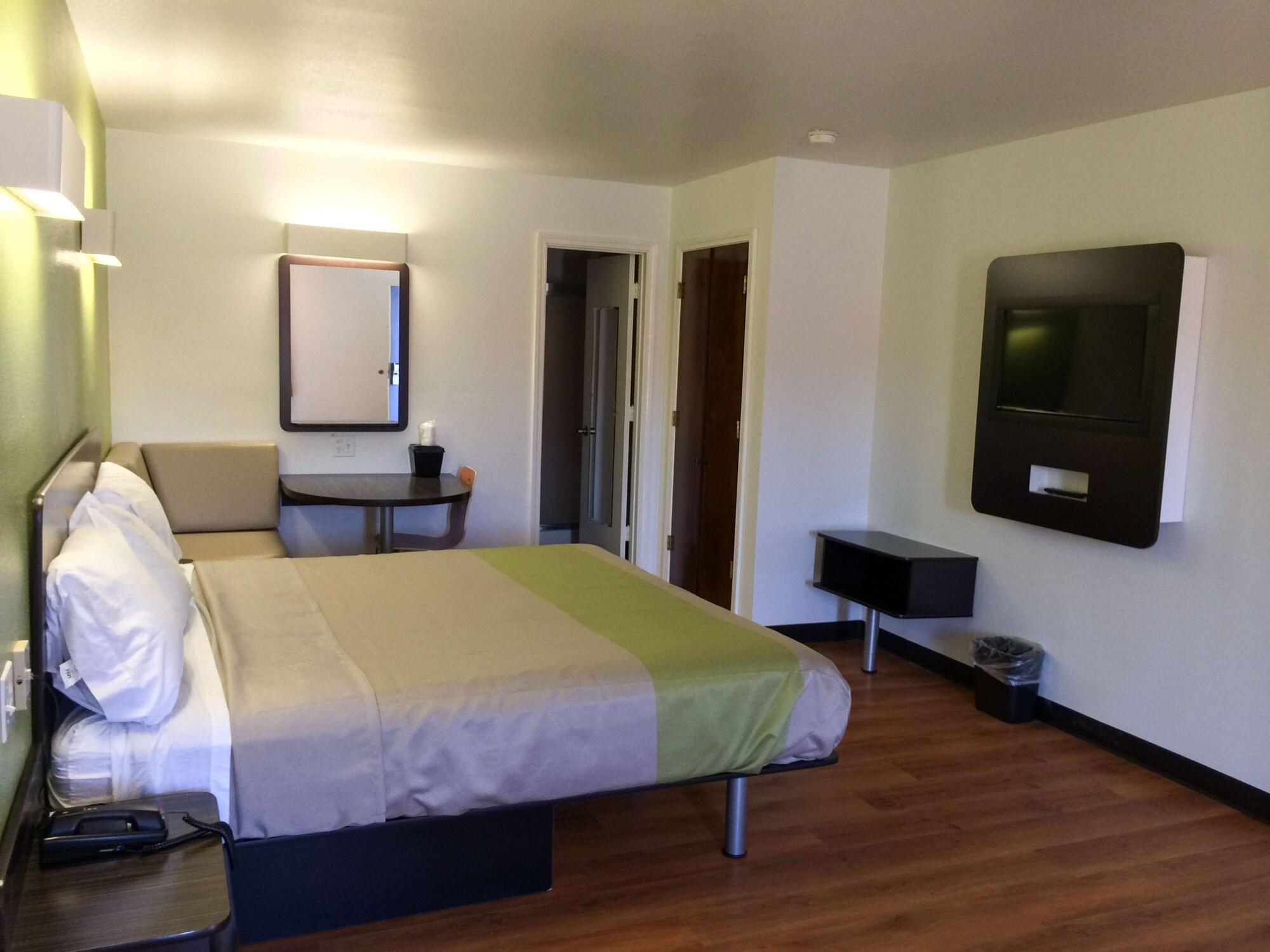 Motel 6-Longview, Tx - North Екстериор снимка